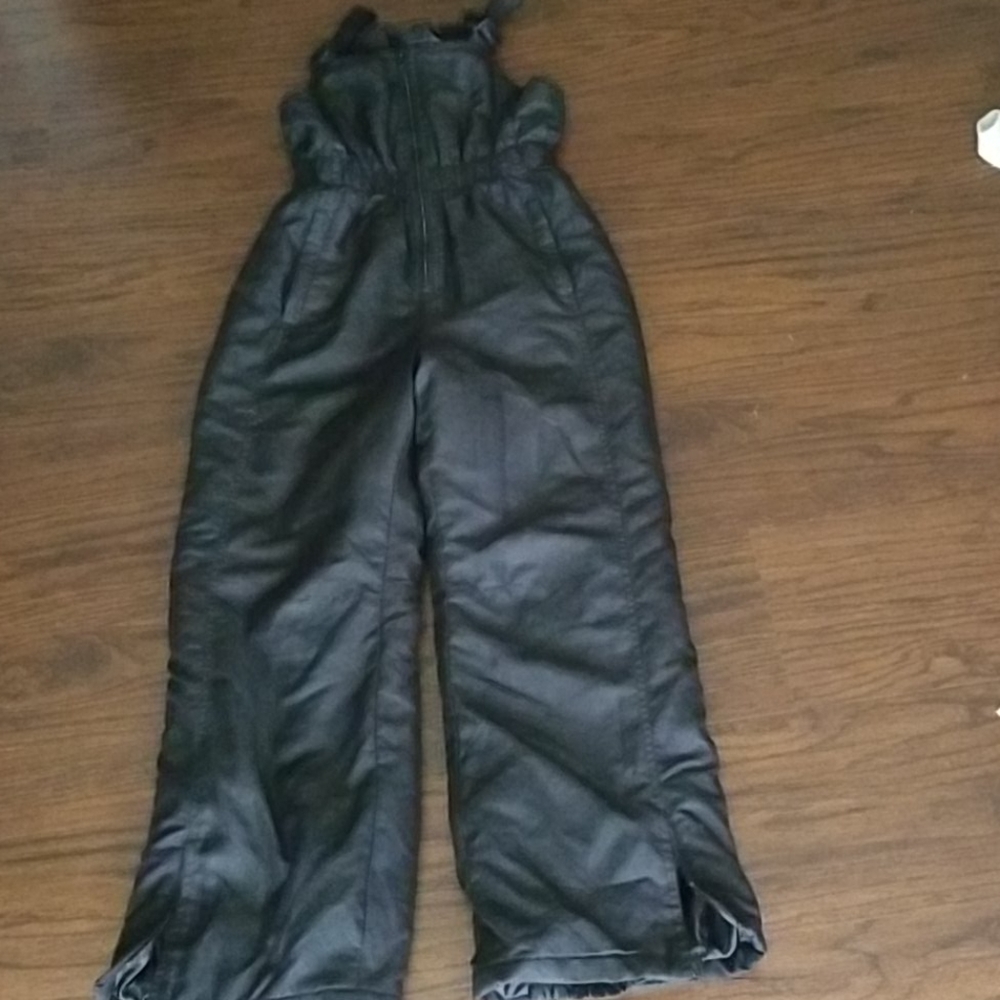 Ski suit